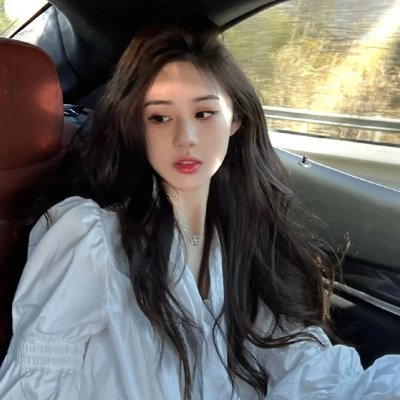 一线女星恋情细节流出，工作室紧急辟谣，短时间内引热议